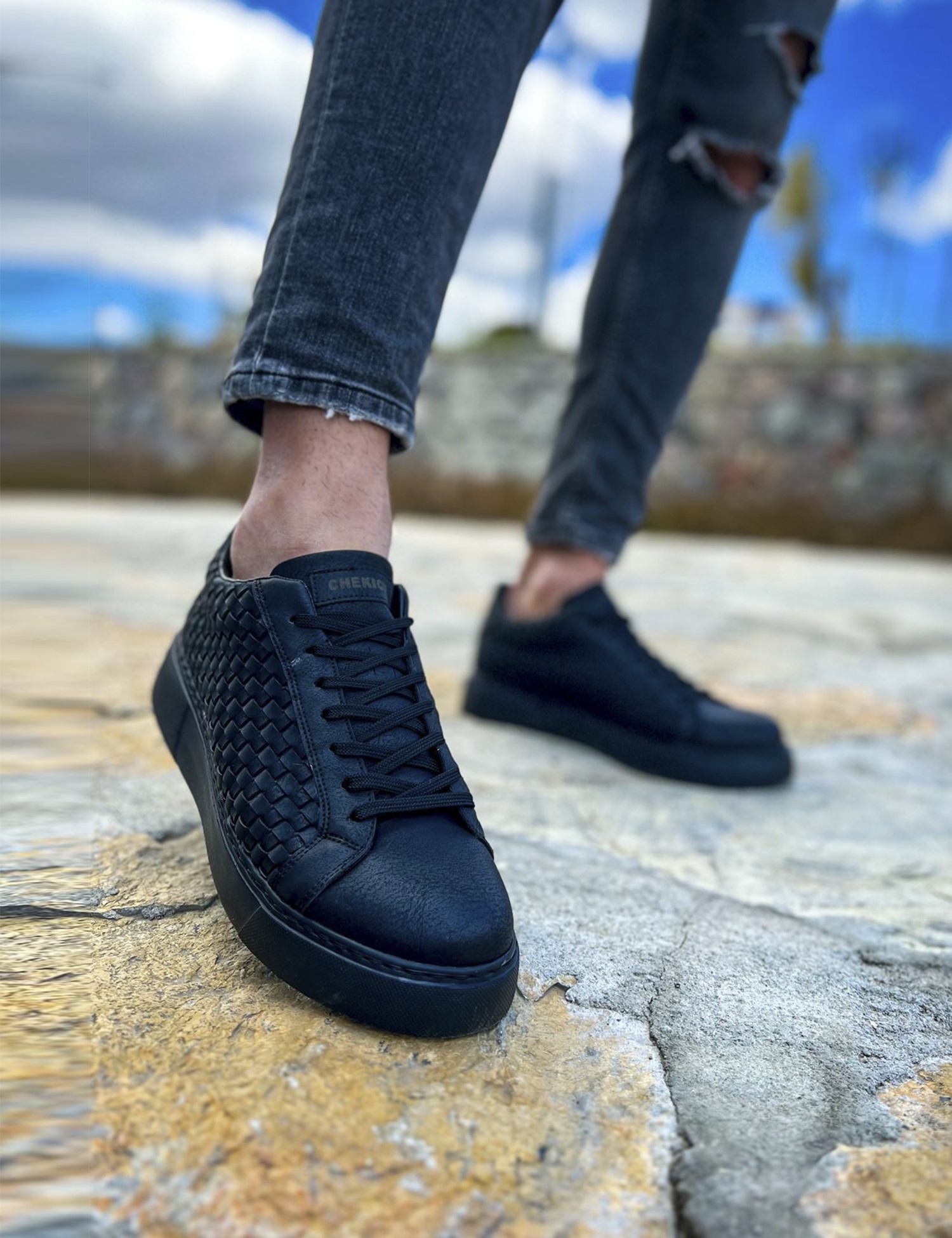 Ανδρικά μαύρα sneakers δερματίνη πλεκτό σχέδιο CH203 φωτογραφία